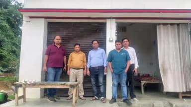 लहरपुर: लहरपुर में सीएचसी अधीक्षक ने की बड़ी कार्रवाई, तीन अवैध क्लीनिक बंद किए, एक अस्पताल को दी नोटिस