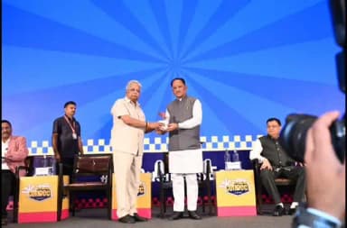 मुख्यमंत्री श्री विष्णु देव साय हैदराबाद, तेलंगाना में आयोजित #ChhattisgarhInvestorConnect में शामिल हुए।
#CGBusinessEasy
#CGInvestorConnect
@DoC_GoI
@vishnudsai
@ChhattisgarhCMO