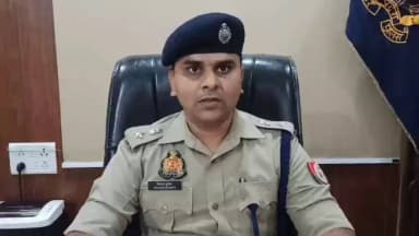 #BalrampurPolice
थाना को0 नगर क्षेत्रांतर्गत ग्राम सीरिया के पास राप्ती नदी में महिला का शव मिलने के संबन्ध में #SPBalrampur की बाइट। https://t.co/dgEVLSqbPw