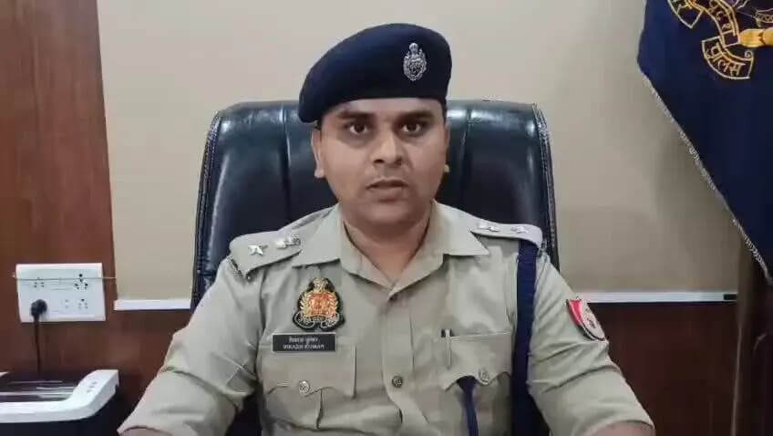 #BalrampurPolice
थाना को0 नगर क्षेत्रांतर्गत ग्राम सीरिया के पास राप्ती नदी में महिला का शव मिलने के संबन्ध में #SPBalrampur की बाइट। https://t.co/dgEVLSqbPw