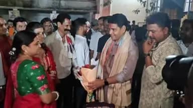 तिल्दा: मंत्री टंक राम वर्मा के जन्मदिन पर रात्रि तक कार्यकर्ताओं व नागरिकों का हुजूम रहा