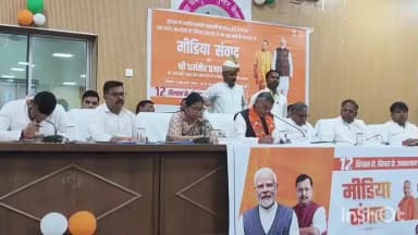 मैनपुरी: मैनपुरी पहुंचे राज्य मंत्री धर्मवीर प्रजापति ने सरकार के 12 साल पूरे होने पर गिनाई उपलब्धियां