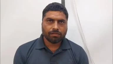 खैर: खेत की चारदीवारी तोड़ने का आरोप, किसान ने न्याय की गुहार लगाई