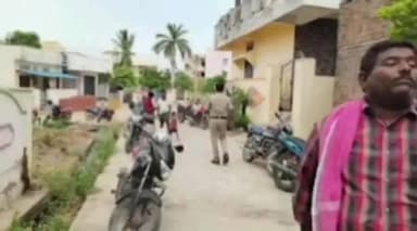 బీర్కూర్: తాళం వేసిన ఇంట్లో చోరీ బంగారు ఆభరణాలు నగదు అపహరణ పోలీసులకు ఫిర్యాదు చేసిన బాధితుడు