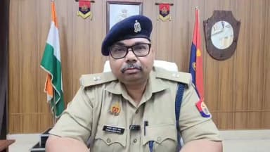 जनपद फतेहगढ़ के थाना मेरापुर क्षेत्रांतर्गत ग्राम ढर्रा शादीनगर में एक व्यक्ति का शव बरामद होने की सूचना प्राप्त होने तथा साक्ष्य संकलन की कार्यवाही हेतु फील्ड यूनिट टीम को मौके पर बुलाकर मृतक के शव का पंचायतनामा/पोस्टमार्टम की कार्यवाही के सम्बन्ध में अपर पुलिस अधीक्षक फतेहगढ़ द्वारा दी गई बाइट।#fatehgarhpolice