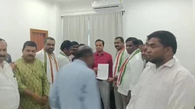 కామారెడ్డి: షబ్బీర్ అలీ పేరుతో ఫేక్ వాయిస్ రికార్డింగ్లపై సమగ్ర విచారణ జరపాలని జిల్లా ఎస్పీకి ఫిర్యాదు చేసిన కాంగ్రెస్ నాయకులు