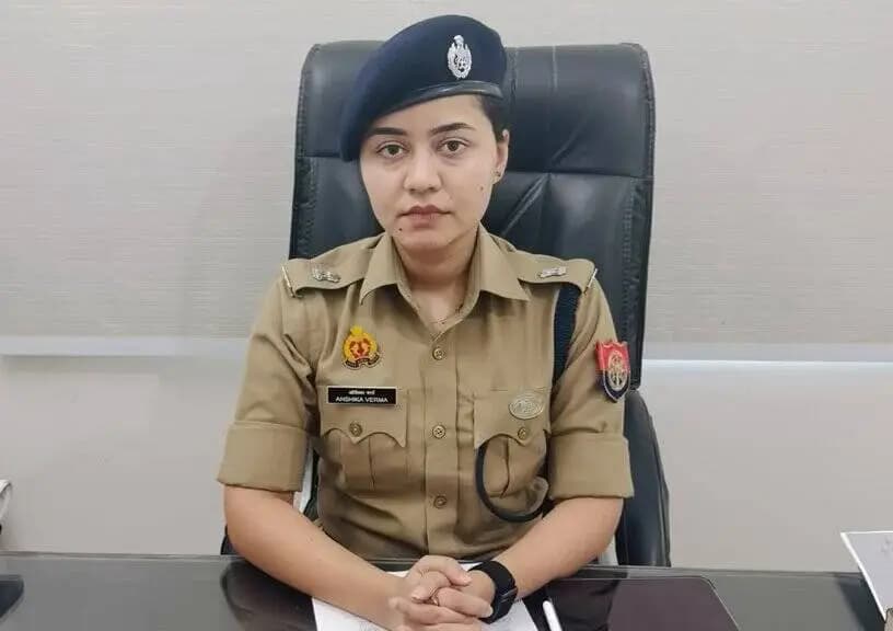 थाना शाही क्षेत्रान्तर्गत वित्तीय धोखाधड़ी के मामले में संलिप्त 03 अभियुक्तों को गिरफ्तार किए जाने के संबंध में श्रीमती अंशिका वर्मा, #SPSOUTH की बाइट। https://t.co/tUMGQ2AcwM
