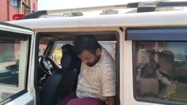 রানিবাঁধ: বাঁকুড়া জেলার এক পঞ্চায়েত প্রধানকে যৌন হেনস্থার অভিযোগে গ্রেফতার ঠিকাদার, ৩ দিনের পুলিশ হেফাজতের নির্দেশ