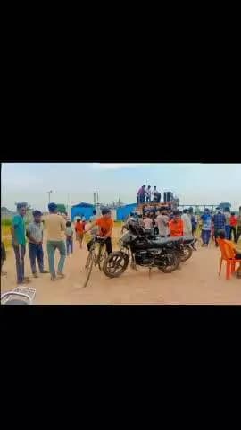 सीतापुर के महोली मस्जिद के पास हो रहा क्रिकेट मैच में कल गुब्बारापुर की टीम जीतकर 75000 हासिल किया