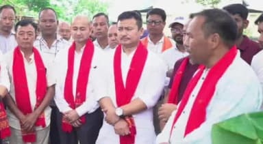 ডিফু: হাওৰাঘাটৰ পান বজাৰত মাৰ্কেট শ্বপ বিল্ডিং নিৰ্মাণৰ বাবে আধাৰশিলা স্থাপন কৰে বিধায়কে