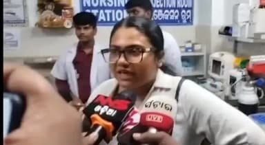 କେନ୍ଦ୍ରାପଡା: ଚାମେଲୀ ଓଝାଙ୍କ ସ୍ୱାସ୍ଥ୍ୟବସ୍ଥା ଠିକ ନାହିଁ,ମେଡିକାଲରେ ପ୍ରତିକ୍ରିୟା ରଖିଲେ ଚାମେଲୀଙ୍କୁ ଚିକିତ୍ସା କରିଥିବା ମହିଳା ଡାକ୍ତର