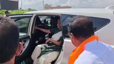 ದೇವನಹಳ್ಳಿ: ದೇವನಹಳ್ಳಿಗೆ ಆಗಮಿಸಿದ ವಿತ್ತ ಸಚಿವೆ ನಿರ್ಮಲ ಸೀತಾರಾಮನ್