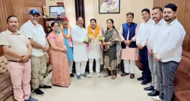 पिथौरागढ़: भारतीय जनता पार्टी उत्तराखंड की वरिष्ठ नेता राजेंद्र सिंह बिष्ट का भाजपा कार्यकर्ताओं द्वारा पिथौरागढ़ में स्वागत
