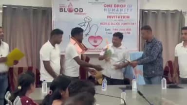 ବରଗଡ: ସଂକଳ୍ପ ପରିବାରକୁ ବିଶ୍ୱ ରକ୍ତଦାତା ଦିବସ ଉପଲକ୍ଷେ ଜିଲ୍ଲା ମୁଖ୍ୟ ଚିକିତ୍ସାଳୟ ଓ ଓଡ଼ିଶା ବ୍ଲଡ ସେଣ୍ଟର ପକ୍ଷରୁ କରାଗଲା ସମ୍ମାନିତ
