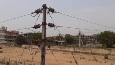 జగిత్యాల: పలు గ్రామాలలో సోమవారం 33/11 కేవీ పొలాస సబ్ స్టేషన్ లో మెయింటనెన్స్ ఉన్నందున విద్యుత్ సరఫరా నిలిపివేత
