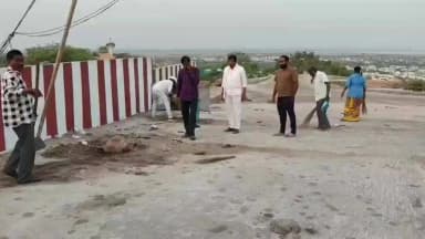 వేములవాడ: నాంపల్లి గుట్ట లక్ష్మీనరసింహస్వామి ఆలయంలో ప్రత్యేక పారిశుధ్య చర్యలు
