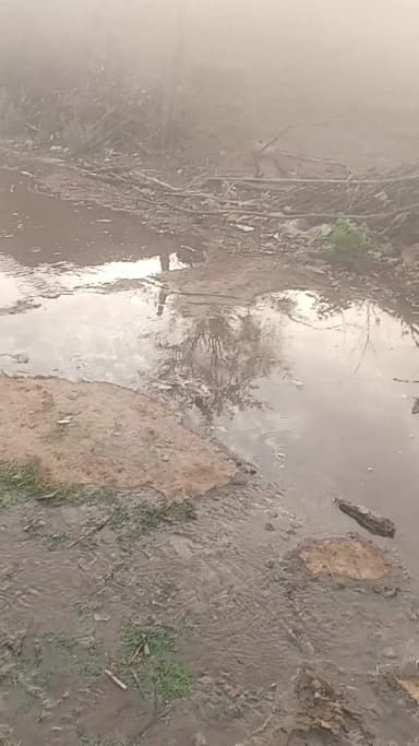 जैतपुर क्षेत्र के कर्रावन गांव नल जल योजना का पानी दुर्पयोग किया जा राहा है