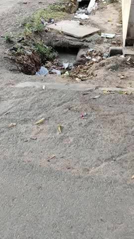 #महिनो से नालिया खुली।पड़ी हे शिकायत करने पर भी राहत नही प्रसाशन क्या कर रहा हे