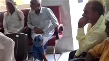 सासनी: मोहर्रम के त्यौहार के दृष्टिगत कोतवाली पर अलग-अलग संप्रदाय के धर्म गुरुओं के साथ पीस कमेटी की बैठक का आयोजन किया गया