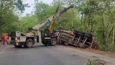 ଲାଞ୍ଜିଗଡ: ଢେପଗୁଡା ଠାରେ ବଲକର ଦୁର୍ଘଟଣା ୨୧ଘଣ୍ଟା ପରେ ଉଦ୍ଧାର ହେଲା ଚାଳକ ର ମୃତ ଦେହ।