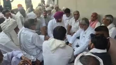 ਫਾਜ਼ਿਲਕਾ: ਨੂਰਸ਼ਾਹ ਵਿਖੇ ਕਿਸਾਨਾਂ ਦੇ ਮੋਰਚੇ ਵਿੱਚ ਪਹੁੰਚੇ ਸਾਬਕਾ ਵਿਧਾਇਕ ਦਵਿੰਦਰ ਘੁਬਾਇਆ, ਬੋਲੇ ਸੰਘਰਸ਼ ਕਰਨ ਨਾਲ ਮਿਲੇਗੀ ਸਫਲਤਾ