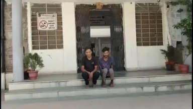 चौमूं: कानोता थाना पुलिस ने चोरी और नकबजनी की वारदात का खुलासा करते हुए दो बदमाशों को गिरफ्तार कर लाखों रुपए का माल बरामद किया