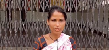 मैं कविता मंडराह, चंदनगांव, जिला छिन्दवाड़ा की निवासी हूं। प्रधानमंत्री उज्ज्वला योजना के माध्यम से मुझे गैस सिलेंडर की सुविधा प्राप्त हुई है। इस योजना से मेरे जीवन में सकारात्मक बदलाव आया है। अब खाना बनाने में सुविधा होती है और धुएं से भी राहत मिली है। इस जनहितकारी योजना के लिए मैं देश के प्रधानमंत्री जी का हृदय से धन्यवाद एवं आभार व्यक्त करती हूं।
#प्रधानमंत्री_उज्ज्वला_योजना
#12YearsOfNariShakti
#12YearsOfGaribKalyan
#12YearsOfSeva
#procwa #छिन्दवाड़ा
#JansamparkMP
PMO India
Dr Mohan Yadav
CM Madhya Pradesh
Department of Food, Civil Supplies & Protection - Madhya Pradesh
Jansampark Madhya Pradesh