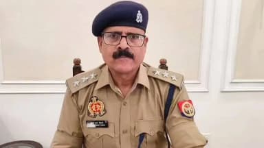 PS सुभाषनगर, बरेली- मोबाइल छिनैती के शातिर बदमाश को पुलिस मुठभेड़ में गिरफ्तार, कब्जे से 01 छीना गया मोबाइल, घटना में प्रयुक्त बाइक, अवैध असलाह व कारतूस बरामदगी के संबंध में श्री अंजनी कुमार तिवारी, #COCITY2 की बाइट।
#UPPolice https://t.co/fW86c6iMG3
