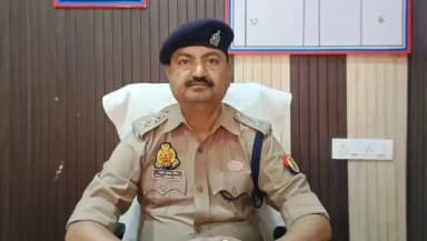 #amethipolice थाना जगदीशपुर पर थानाक्षेत्र के ग्राम मिश्रौली के पास 01 व्यक्ति का शव मिलने की सूचना प्राप्त हुई, पुलिस द्वारा मौके पर पहुंचकर शव को पोस्टमॉर्टम हेतु भेजकर की जा रही आवश्यक विधिक कार्यवाही के संबन्ध में #CO_मुसाफिरखाना द्वारा दी गयी बाइट । https://t.co/zVud1SJpmH