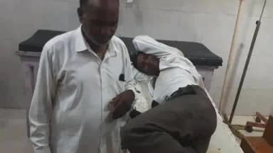 मुरैना नगर: बड़े गांव के पास दर्दनाक हादसा, ससुराल से लौट रहे युवक को यात्री बस ने मारी टक्कर,जिला अस्पताल में भर्ती।