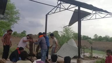 ग्राम सांकला का शमशान घाट की दुर्दशा विगत दो वर्ष से यह हाल है इसमें शासन और नाही ग्राम के प्रतिनिधिओ का कोई ध्यान नहीं