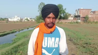 ਗੁਰਦਾਸਪੁਰ: ਪਿੰਡ ਗਿੱਦੜ ਪਿੰਡੀ ਵਿੱਚ ਸੀਵਰੇਜ ਦੀ ਸਮੱਸਿਆ ਨੂੰ ਲੈਕੇ ਲੋਕਾਂ ਨੇ ਜ਼ਿਲ੍ਹਾ ਪ੍ਰਸ਼ਾਸਨ ਨੂੰ ਕੀਤੀ ਅਪੀਲ ,, ਸਮੱਸਿਆ ਦਾ ਕੀਤਾ ਜਾਵੇ ਹੱਲ