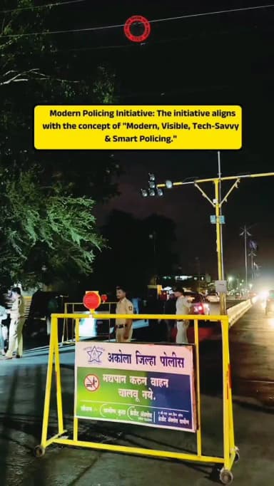 #AkolaPolice | मा. पोलीस अधीक्षक अर्चित चांडक यांच्या शुभहस्ते सर्व पोलीस स्टेशन व वाहतुक शाखेकरीता सोलार रिफ्लेक्टर लाईट व शोल्डर ब्लिंकर लाईटचे वितरण ! अपघातमुक्त जिल्हा करण्यासाठी अभिनव पाऊल!🚦🚧
#AkolaPolice #MaharashtraPolice #Traffic #Traffic_Awareness police IPS Traffic police akola MH30