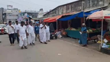 பாலக்கோடு: பாலக்கோடு சட்டமன்ற உறுப்பினர் கே.பி.அன்பழகன் காரிமங்கலம் பேரூராட்சியில் வாக்களித்த தொகுதி மக்களுக்கு நன்றினை தெரிவித்தார்.