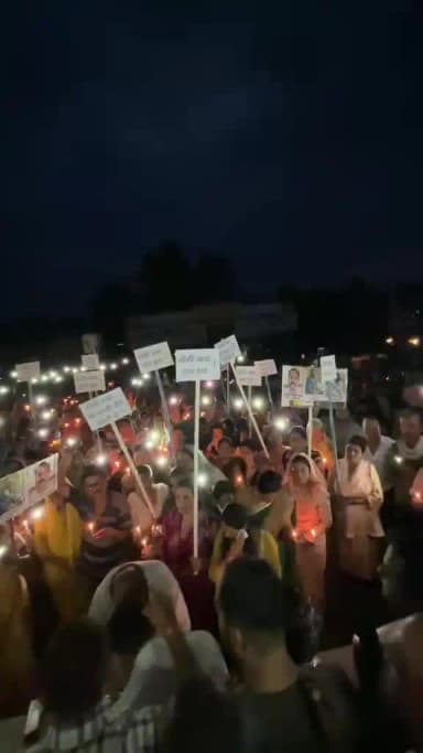दमुआ क्षेत्र में अथर्व सोलंकी नामक 20 वर्षीय युवक की गला घोटकर हत्या कर दी गई है पब्लिक इंसाफ की मांग कर रही है ज्ञापन स