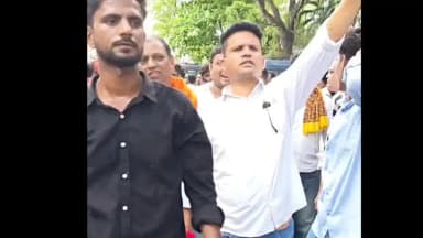 नागपूर शहर: संविधान चौकात कॉक्रोज जनता पार्टीचे आंदोलक व काही तरुणांमध्ये जोरदार राडा, झाली शाब्दिक चकमक

