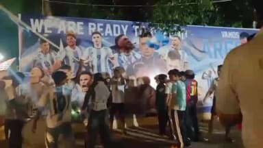 കൊച്ചി: ഫിഫ വേൾഡ് കപ്പിന്റെ ഭാഗമായി കുഴുപ്പുള്ളിയിൽ അർജന്റീന ഫാൻസ് ആവേശ പ്രകടനം നടത്തി
