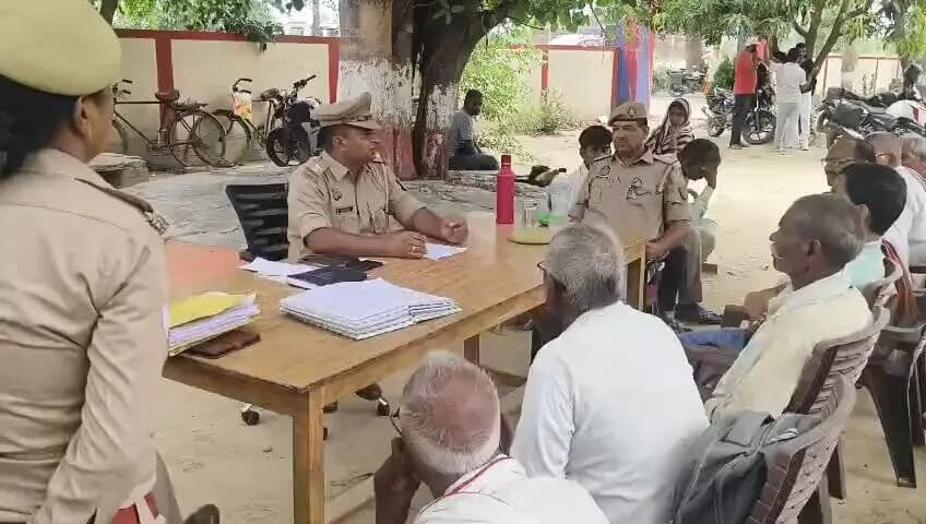 #SSP_SDR के निर्देशन में थाना जोगिया उदयपुर कम्यूनिटी पुलिसिंग यूनिट (CPU) द्वारा थाना परिसर में कम्यूनिटी पुलिसिंग के सम्बन्ध में जनसंवाद एवं गोष्ठी का आयोजन किया गया।
@UPPolice
@siddharthnagpol https://t.co/BIiJdVyqaM