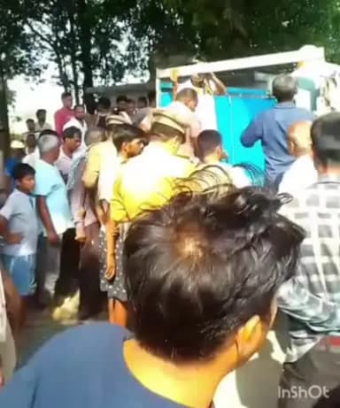 औरैया: कोतवाली क्षेत्र के ग्राम पातेपुर में विवाद के बाद युवक का शव खेत में पड़ा मिलने से मची सनसनी, परिजनों में कोहराम