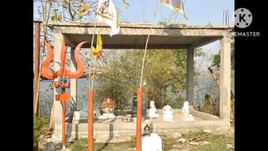 घंसौर: जनपद निधि से बने मंच पर स्थापित हुई भगवान की प्रतिमा, ग्रामीणों ने जताया आभार