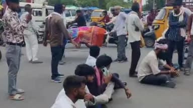टीकमगढ़: अस्पताल चौराहा: टीकमगढ़ में अस्पताल चौराहे पर शव रखकर चक्काजाम: कोतवाली पुलिस ने परिजन को समझाकर हटवाया जाम