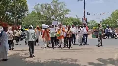 उप जिलाअधिकारी को सौप मांग पत्र दी आंदोलन की चेतावनी