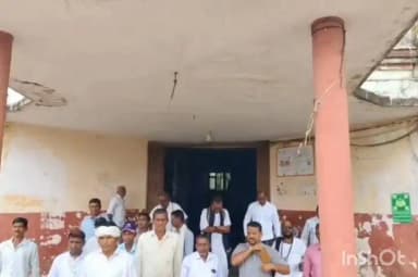 માંડવી: દીવતણ ગામે ખ્રિસ્તી ધર્મના પાસ્ટર દ્વારા થતું ધર્માંતરણ અને ચર્ચનુ બાંધકામ અટકાવવા આગેવાનોએ મામલતદારને રજૂઆત કરાઈ