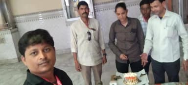 राष्ट्रीय पत्रकार सहायता संघ की 1 वर्ष पूर्ण होने पर सभी पदाधिकारियों ने केक काटकर खुशी जाहिर की ..