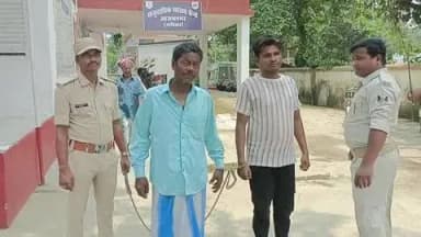 आज़मनगर: पुलिस ने 105 ग्राम स्मैक के साथ दो तस्कर को गिरफ्तार कर भेजा जेल बाइक भी किया जप्त