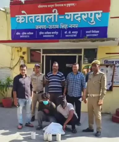 रुद्रपुर: कोतवाली क्षेत्र से कुमाऊं गौवंश संरक्षण स्क्वायड टीम ने तीन कुंतल गौ मांस के साथ दो आरोपियों को किया गिरफ्तार