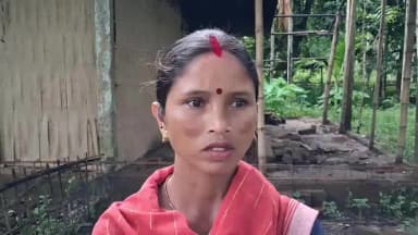 সোণাৰি: আমাৰ চৰকাৰী গৃহটো এতিয়াও নিৰ্মাণ হোৱা নাই, মাহমৰাত এই মন্তব্য ভুক্তভোগী মহিলাৰ