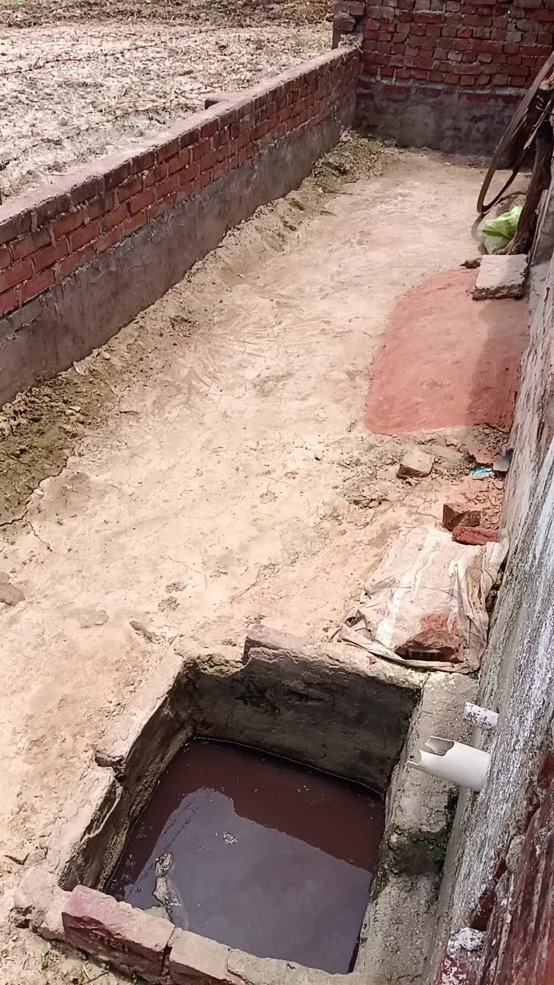 purwa heera post kursi dit auraiya
40,sal purani gali band kar di donu tarf se prashasan se agry h krpya gali khulvai j