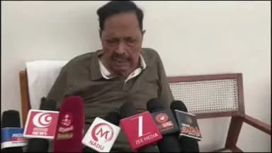 காட்பாடி: ஆட்சியில் இருப்பவர்கள் எழுதிக் கொடுப்பதே தான் ஆளுநர் படிப்பார் படித்து தான் தீர வேண்டும் காட்பாடியில் முன்னாள் அமைச்சர் துரைமுருகன் பேட்டி