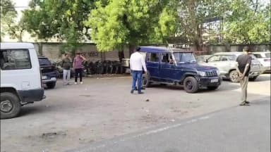 दतिया नगर: विशाल कुशवाहा हत्याकांड: 4 आरोपी गिरफ्तार, 2 फरार, एक घायल का पुलिस अभिरक्षा में मेडिकल कॉलेज के ICU में इलाज जारु